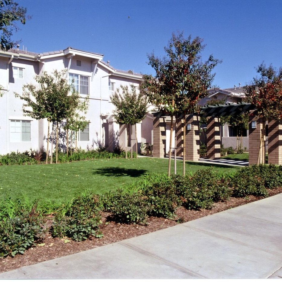 pic-socal-exterior1.jpg