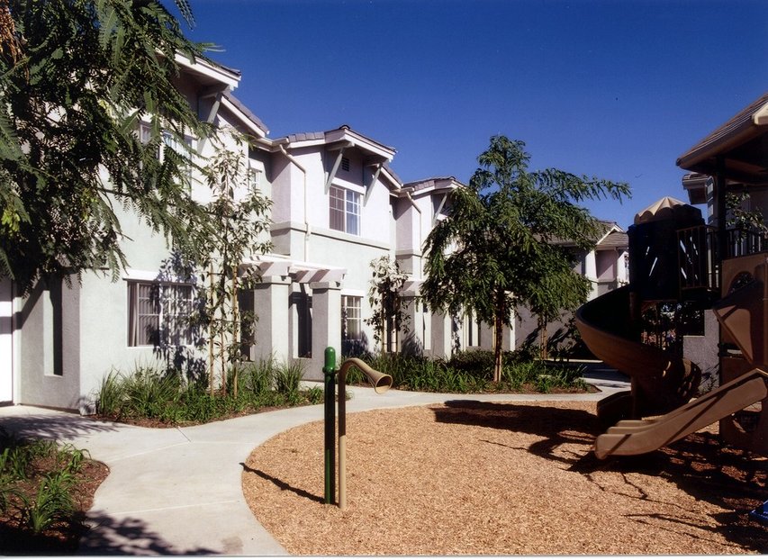 pic-socal-exterior3.jpg