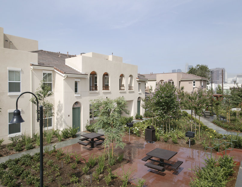 related-corporate-affordable-cut-sheet-properties-pueblodelsol-gallery2-1-14-19.jpg
