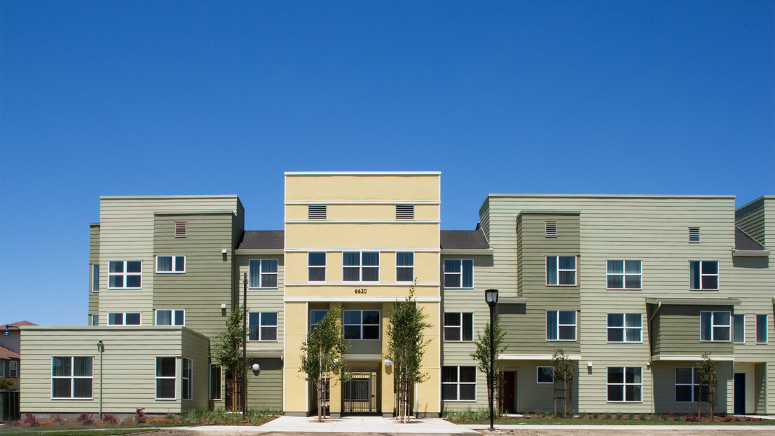 LC Ph 3 16x9 crop 8514.jpg