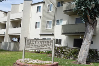 OakCenterapartmentsnew330x255.jpg