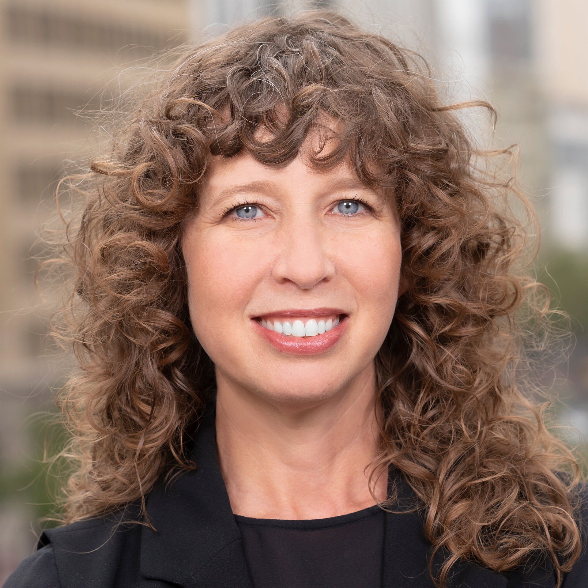 AGoldsteinKogan_headshot2024 crop.jpg